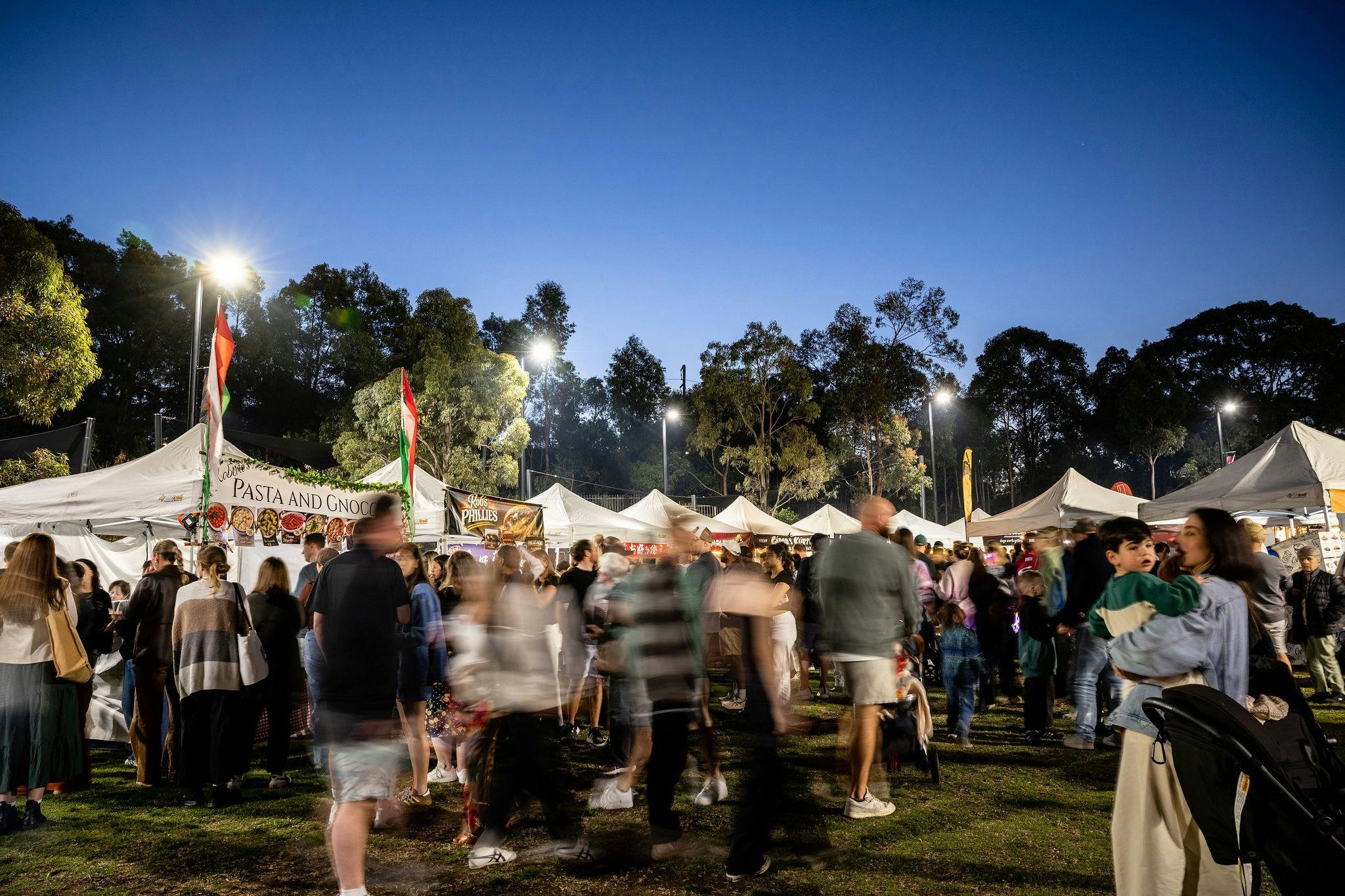 Great Vibe at Night Food Market