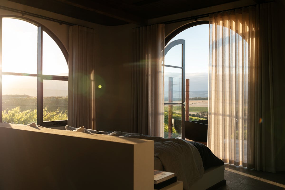 Panoramic views of McLaren Vale and out to the gulf ensure that no time spent in bed is wasted.