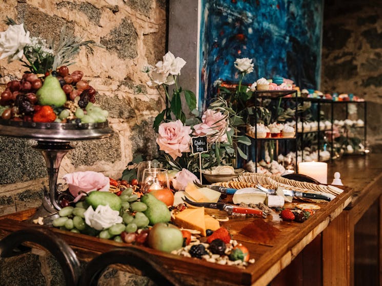 Dessert grazing table