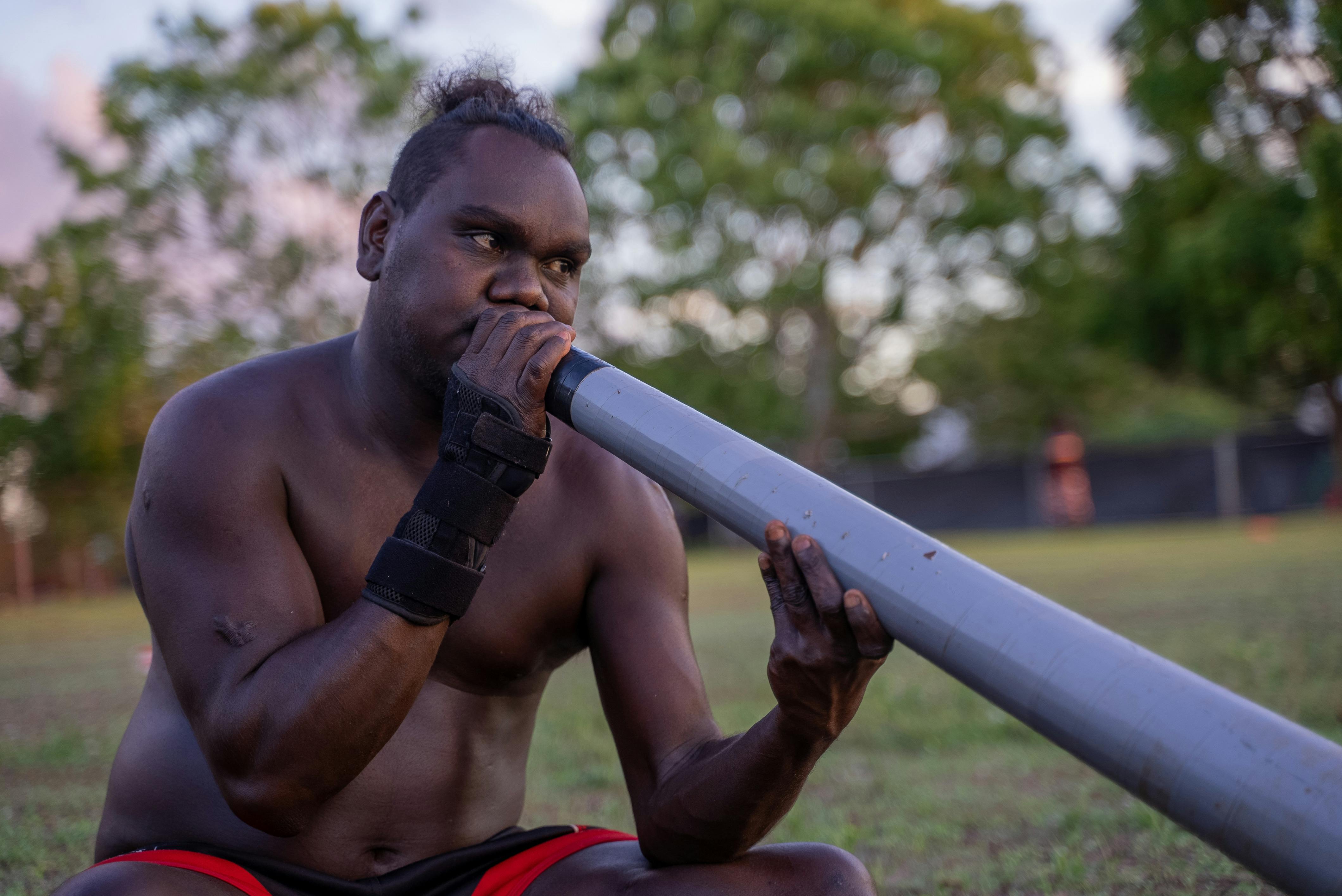 Didgeridoo - Liya Wanhurr