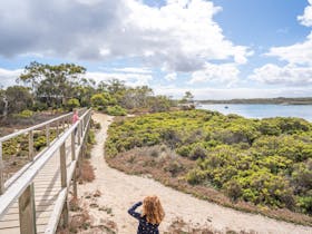 An alternate bridge crossing on the section between the town centre and the boat ramp.
