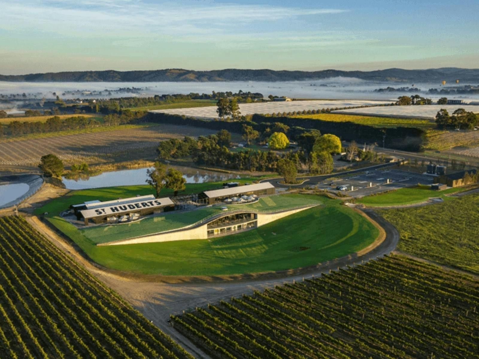 Helicopter wine tour from Melbourne to Hubert Estate in the Yarra Valley