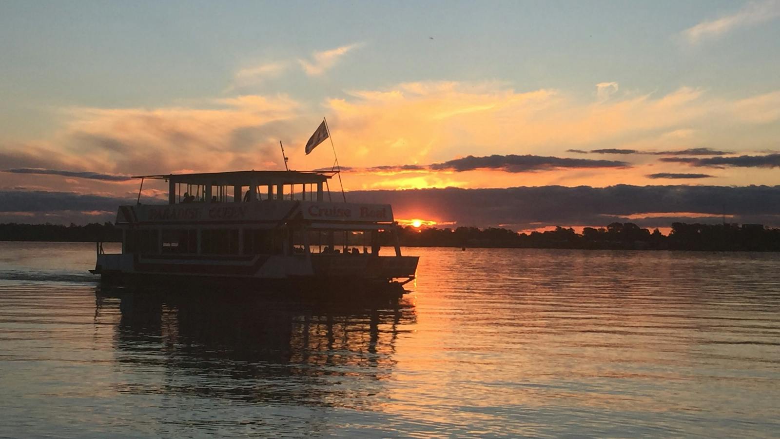MV Paradise Queen