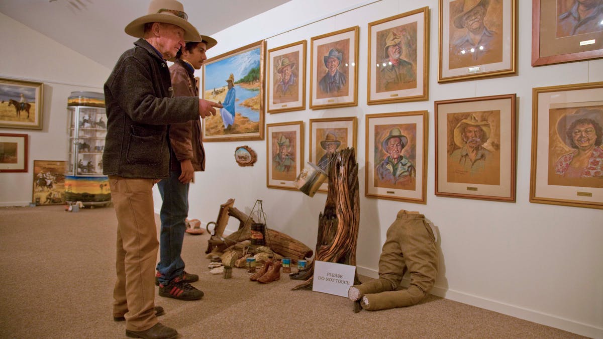 Pic Willetts (drover) showing his grandson theDrover's portraits in the bush art gallery Pic Willetts (drover) showing his grandson theDrover's portraits in the bush art gallery
