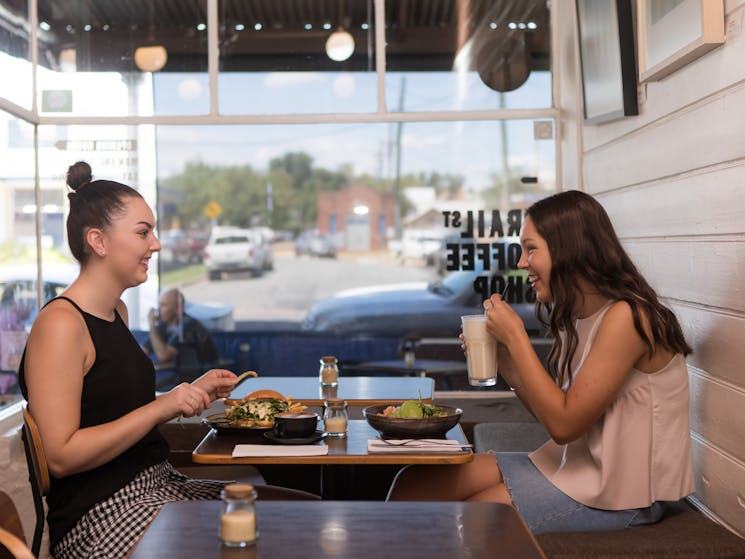 Trail St Coffee Shop in Wagga Wagga