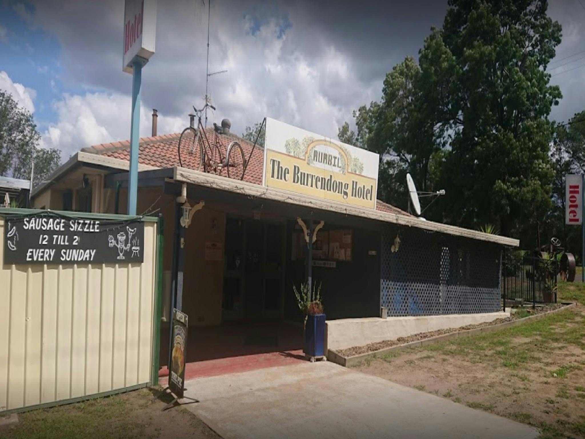 BURRENDONG HOTEL