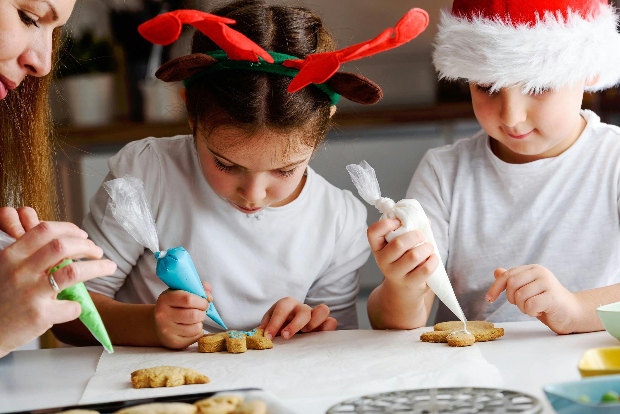 Kids Gingerbread Decorating Workshop