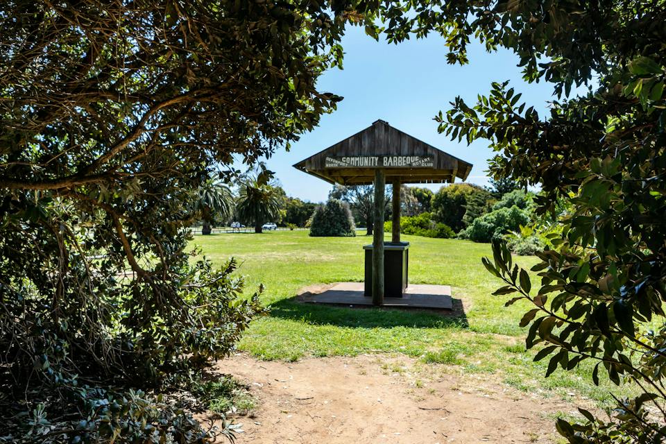 Coles Beach, Devonport photo
