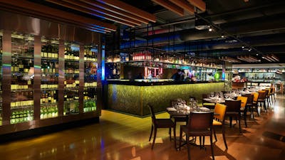 QT Canberra - Capitol Bar and Grill