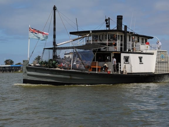 Paddle Steamer Oscar W