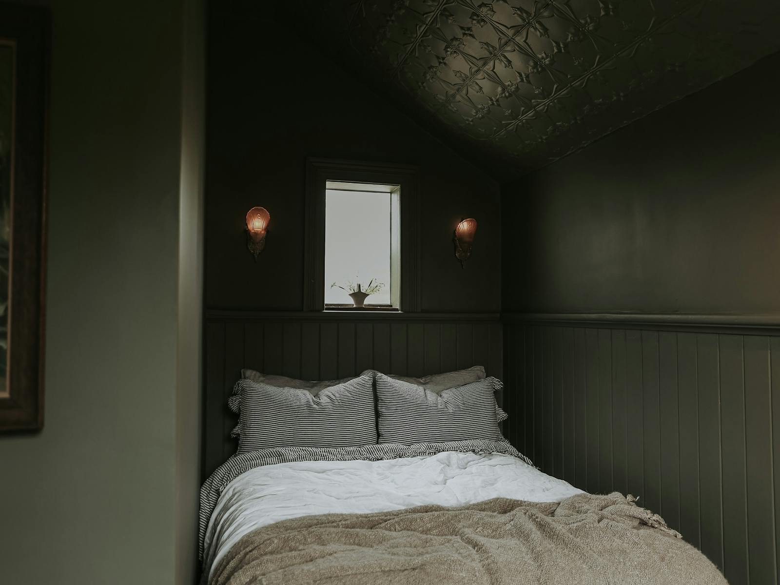 Double Bedroom with claw foot bath