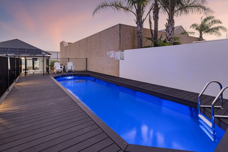 Deco Beach Luxury Apartments