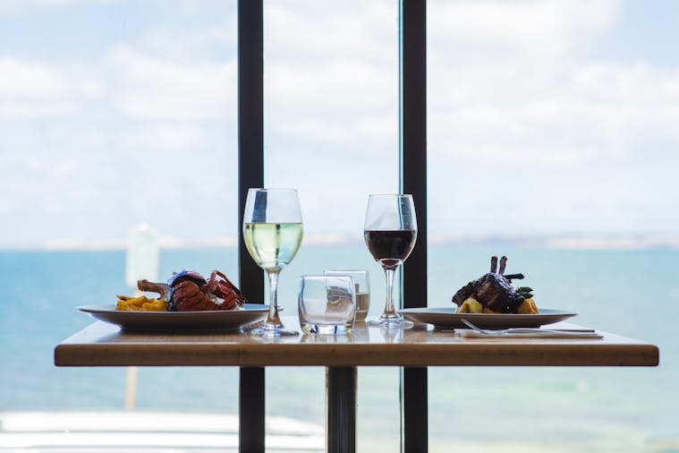 Zone Restaurant & Bar