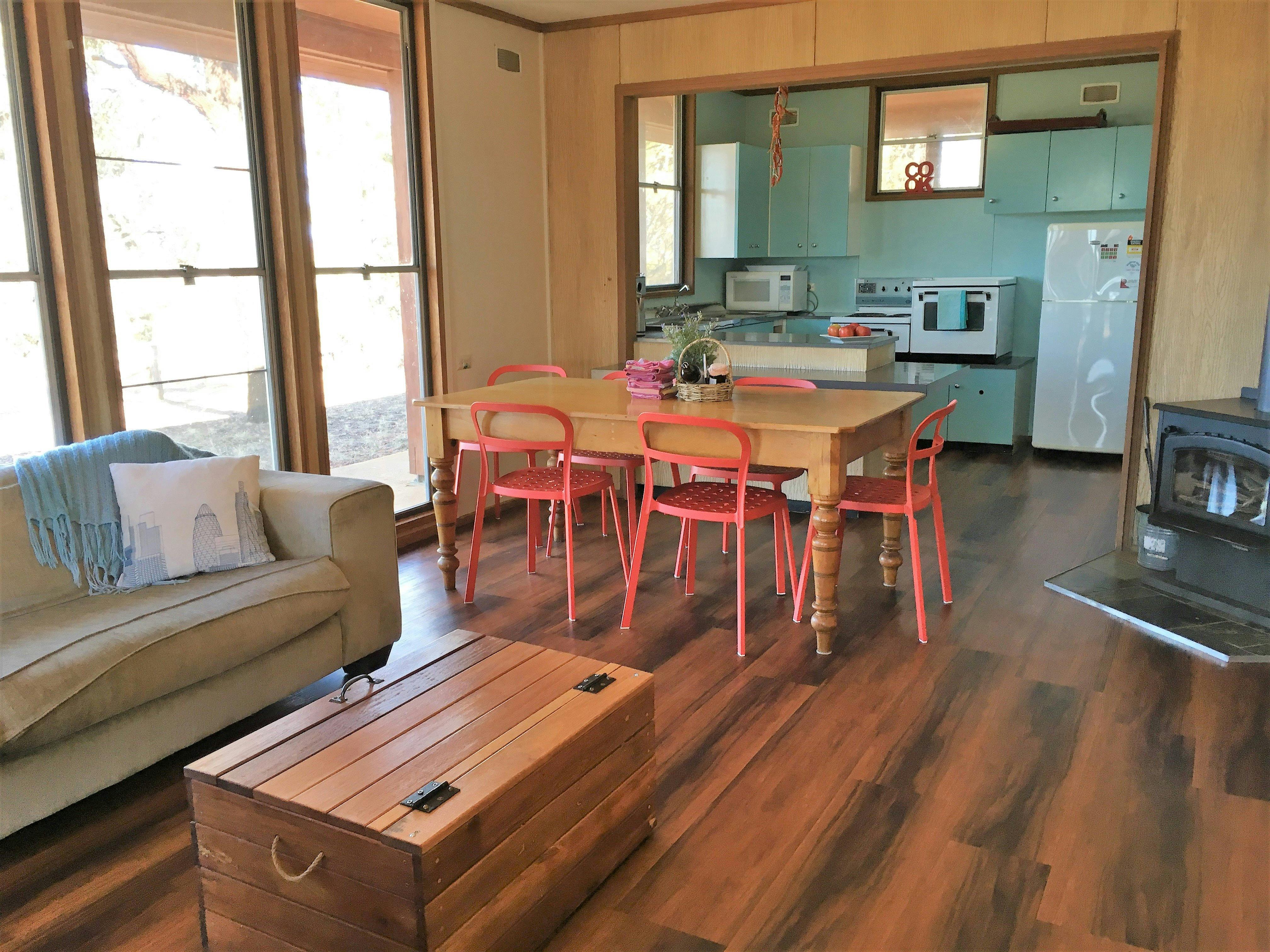 소파 커피 테이블 식탁 의자 6개 주방