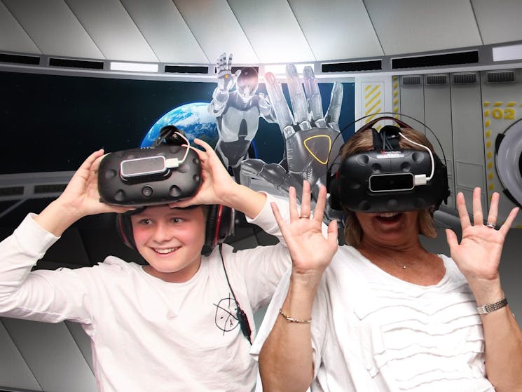 Entermission Virtual Reality Escape Rooms - Family Fun