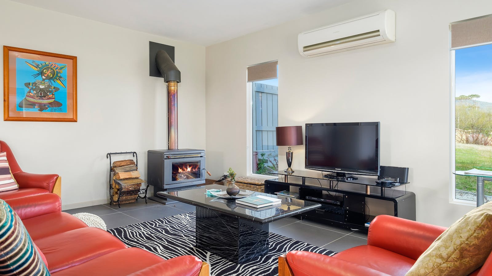 Manfield Seaside Bruny Island - Living area