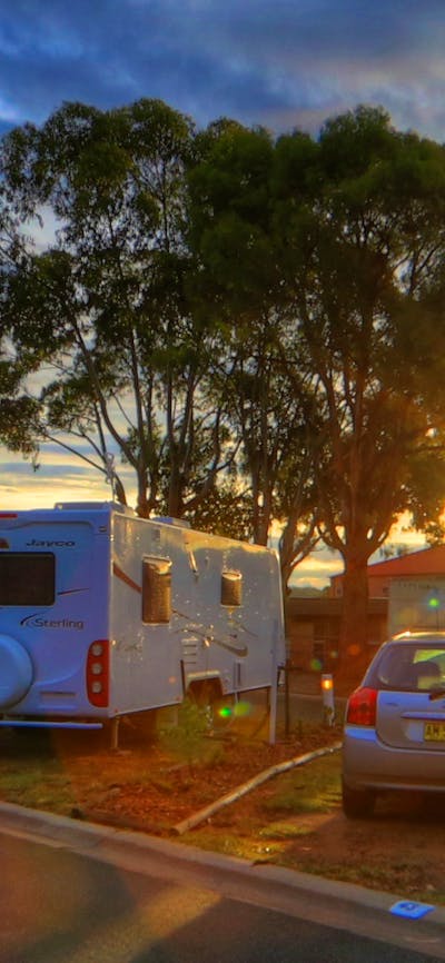 Goulburn Caravan Park - sites