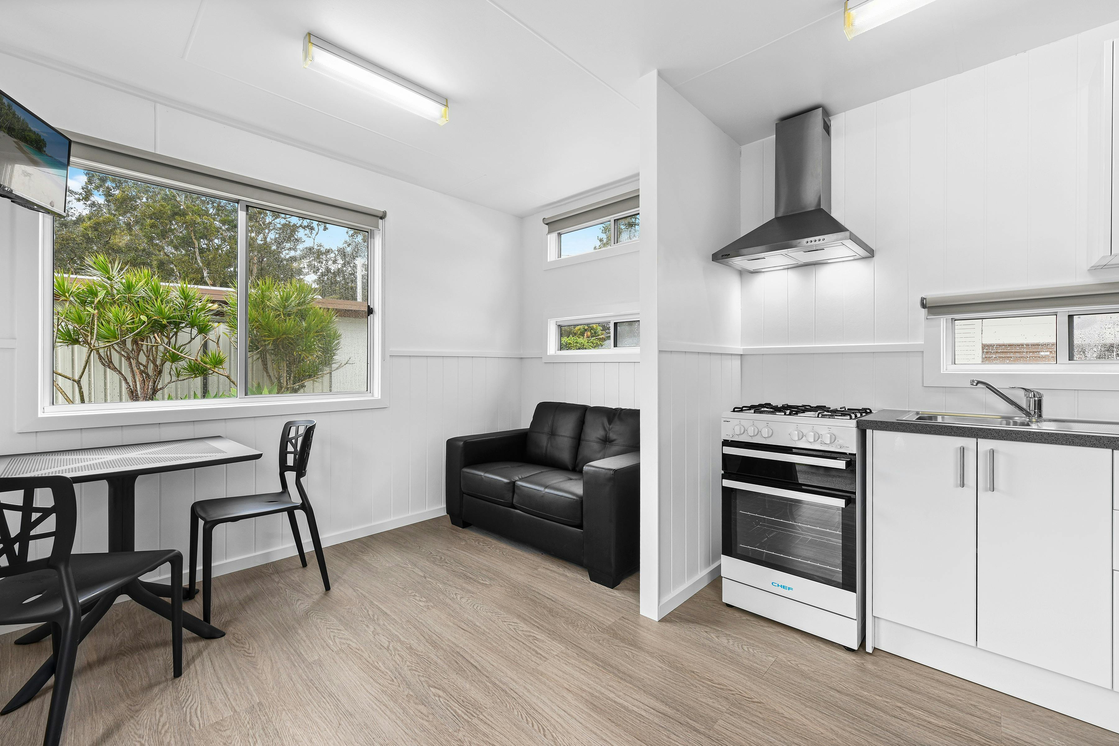 Diamond Waters Caravan Park Cabin