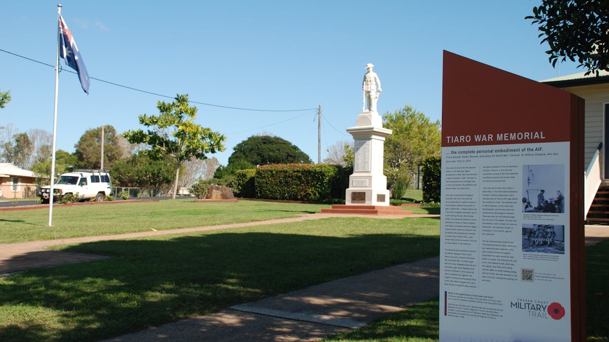 photo of the military trail sign with Tiaro War Memorial statue in background