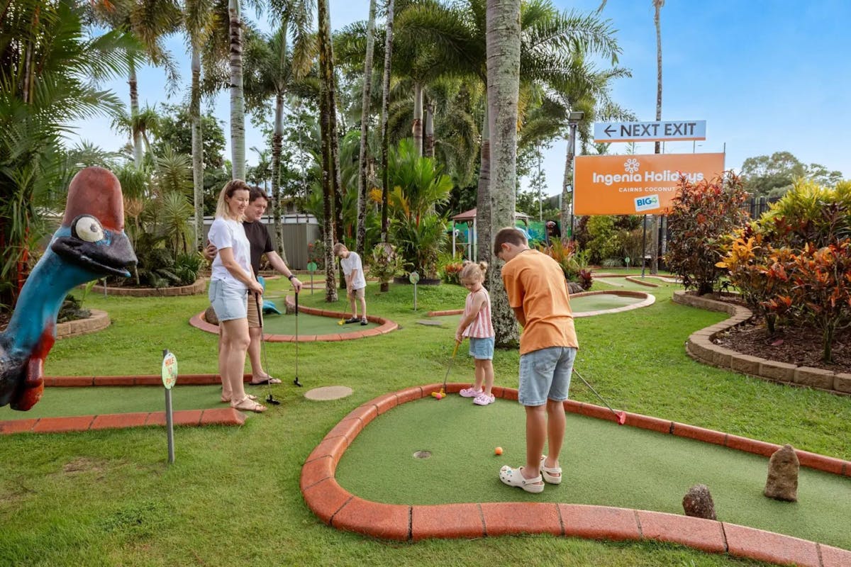 Ingenia Holidays Cairns Coconut Mini Golf