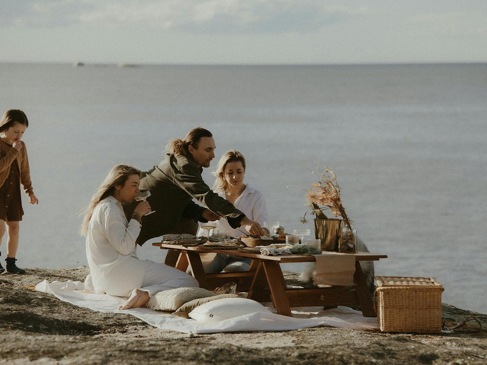 Pop Up Picnic East Coast Tasmania - Harveys Farm, Bicheno