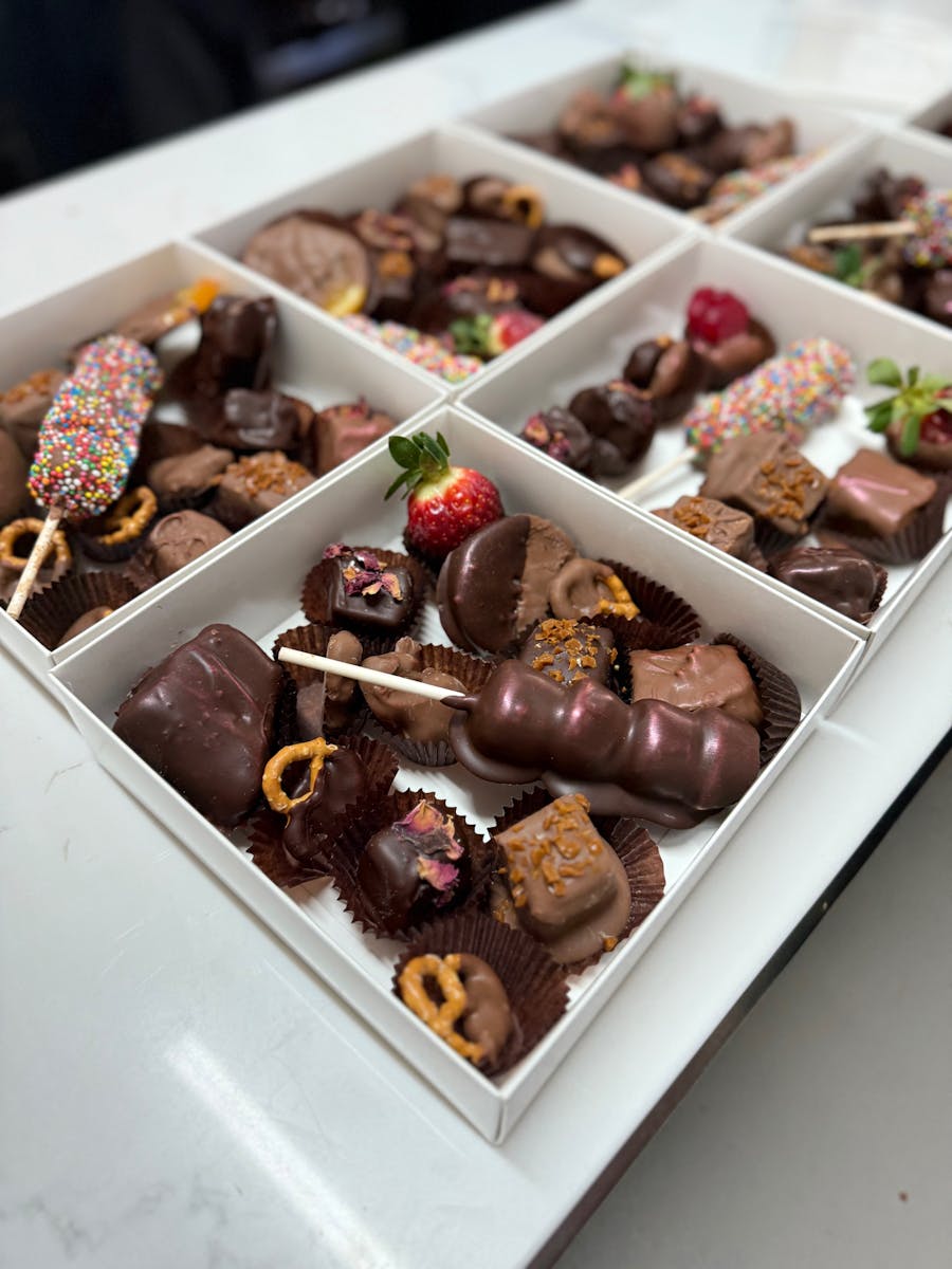 Choc Dipped Delights Workshop The Treat Factory Berry