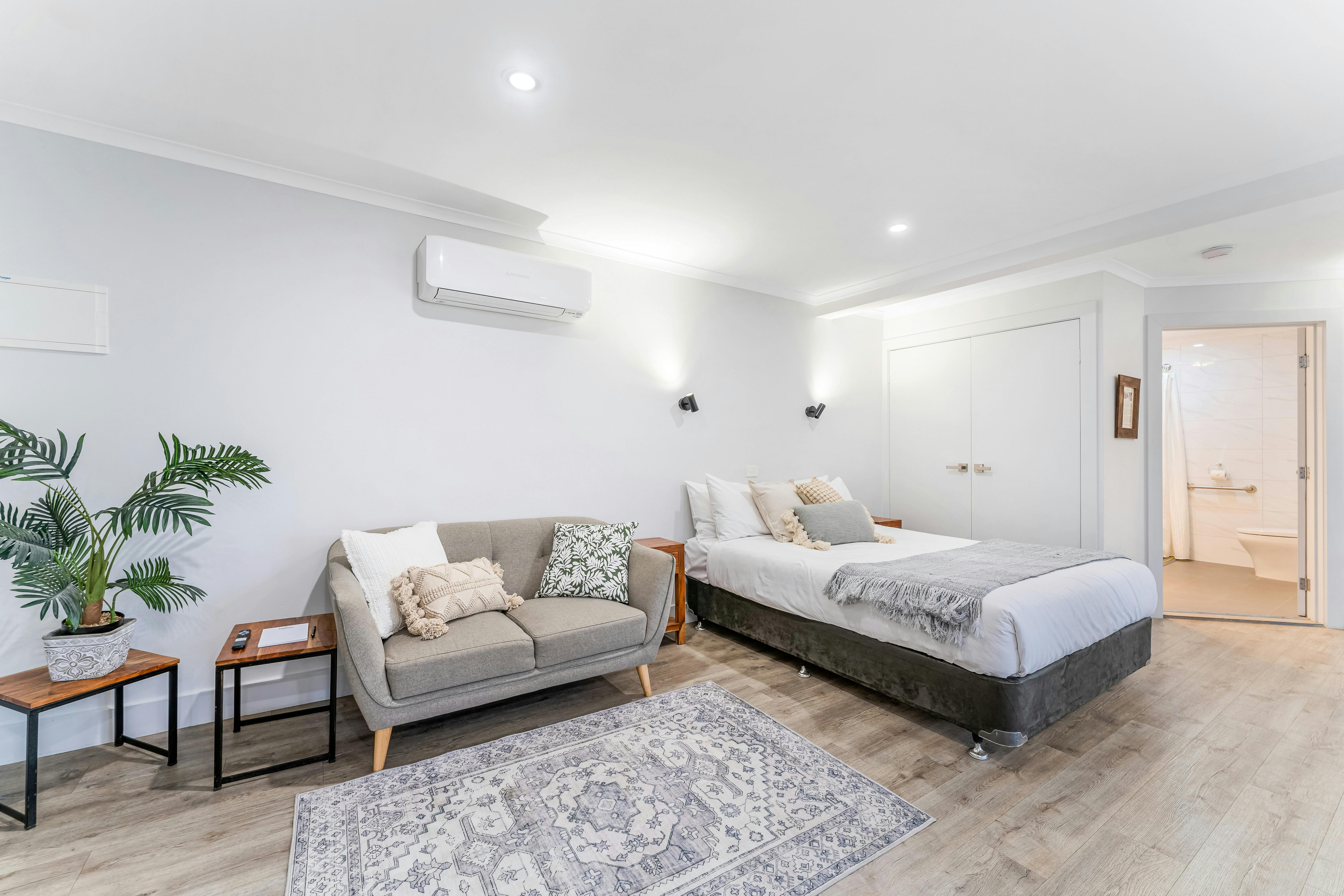 Studio Unit | Tasman Holiday Parks - Bright