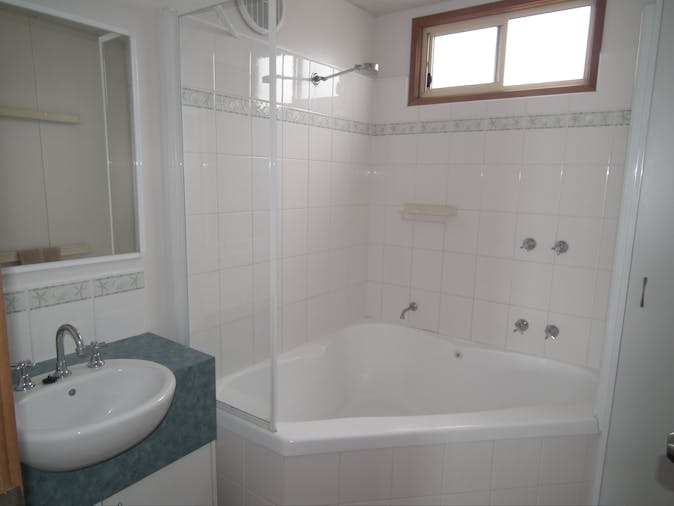 Deluxe Family Cabin