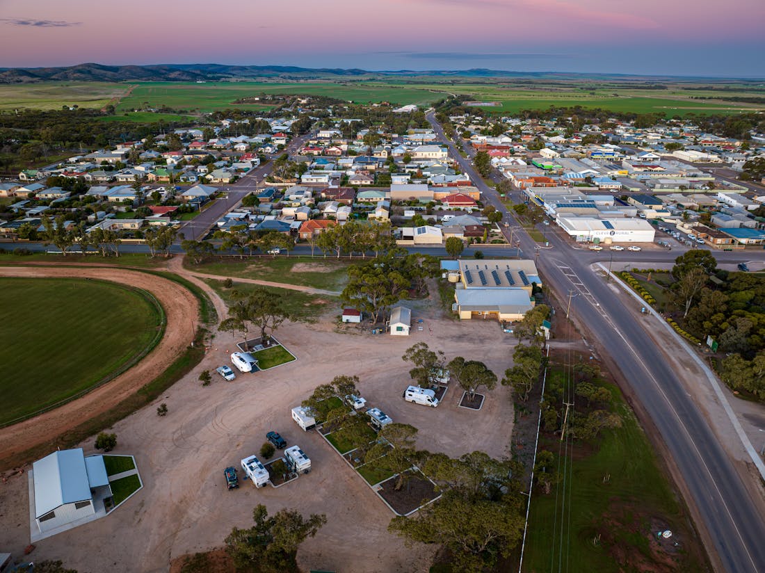 Cleve Showgrounds RV Park Cleve, South Australia
