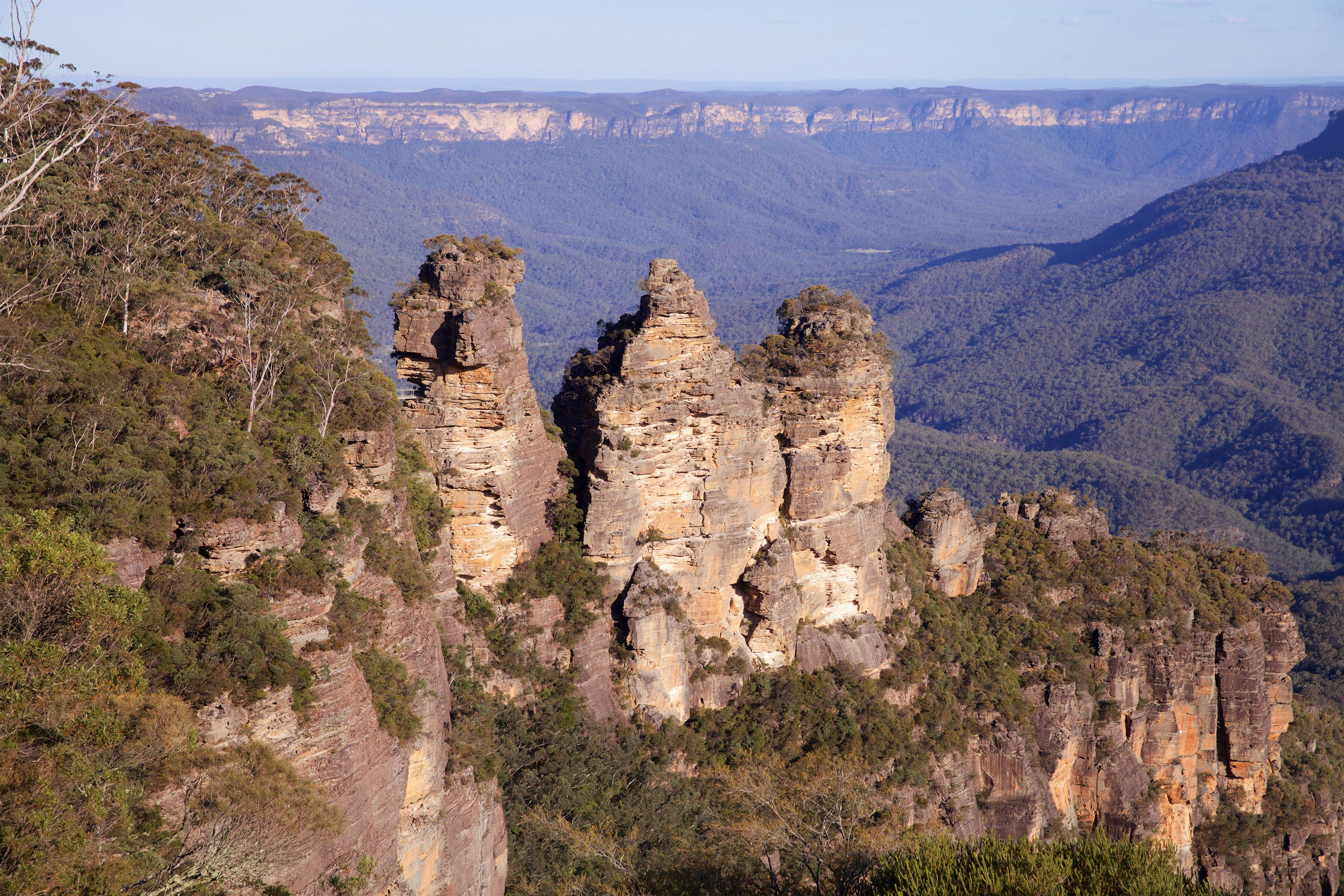three sisters echo point