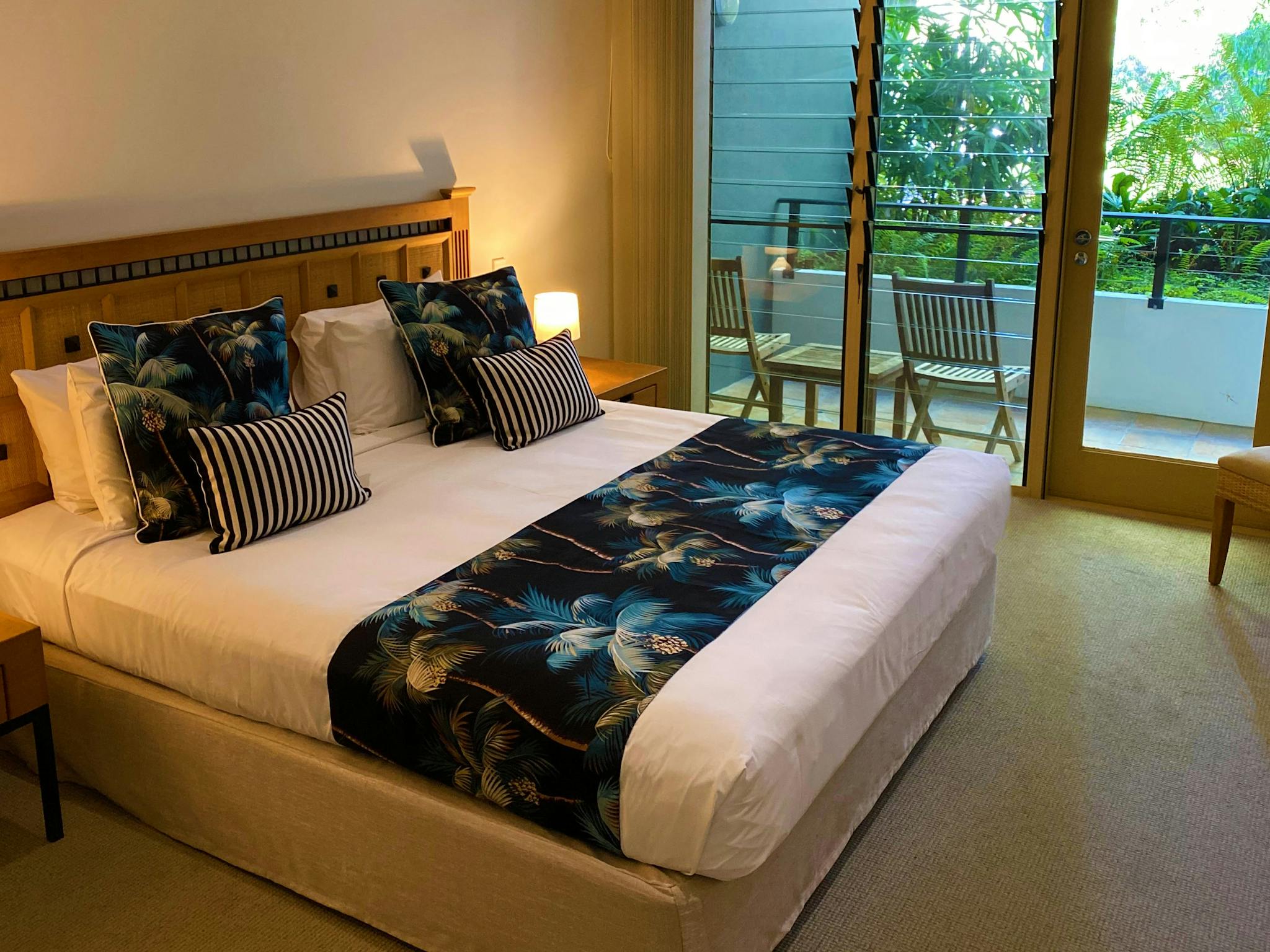 MAIN BEDROOM, SPACIOUS, BALCONY MAIN BEDROOM, SPACIOUS, BALCONY