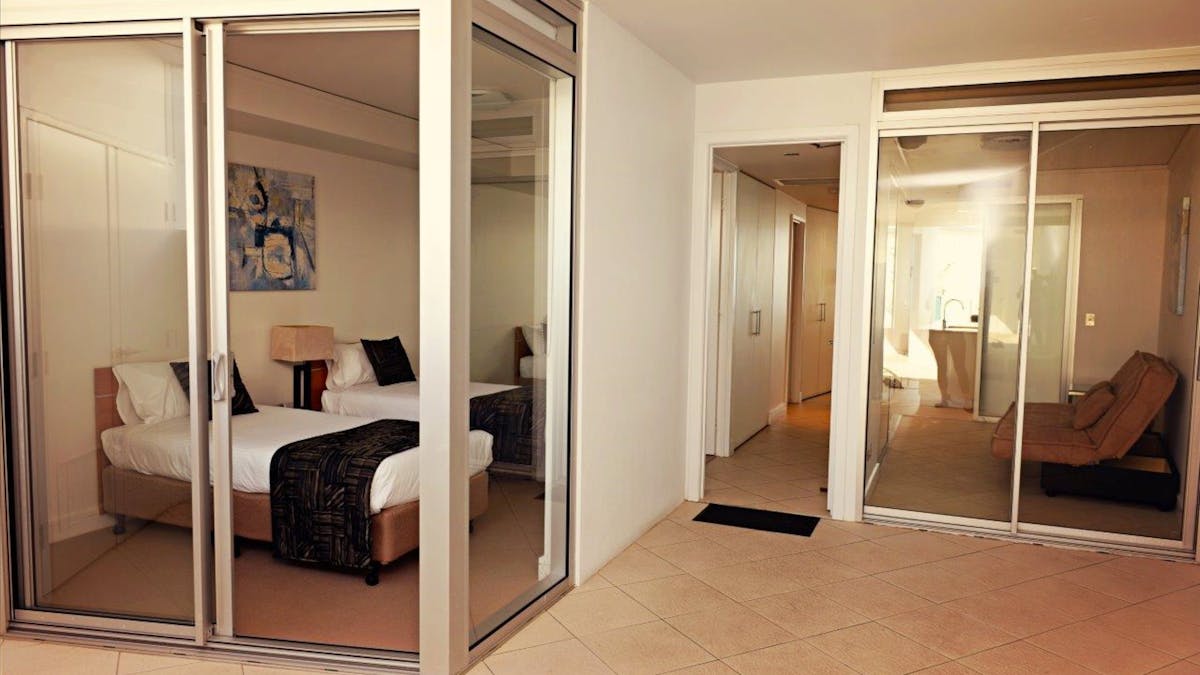 2 bedroom apartment