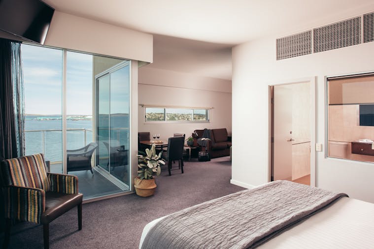 LUXURY OCEAN VIEW BALCONY SUITE