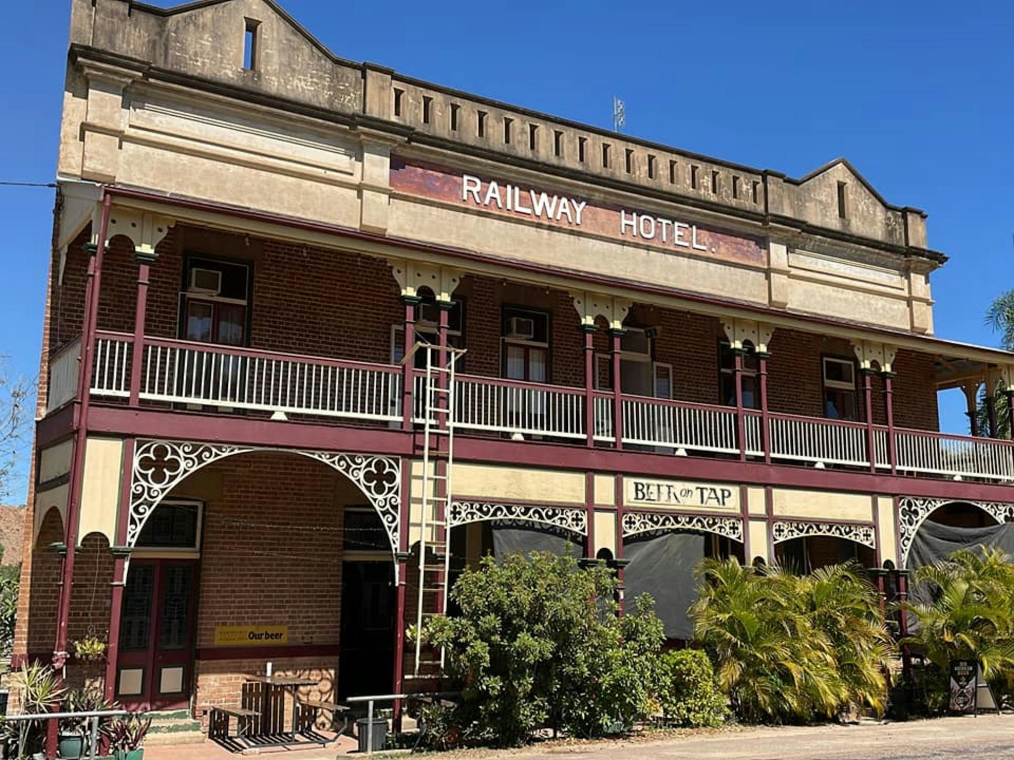 Railway Hotel Railway Hotel