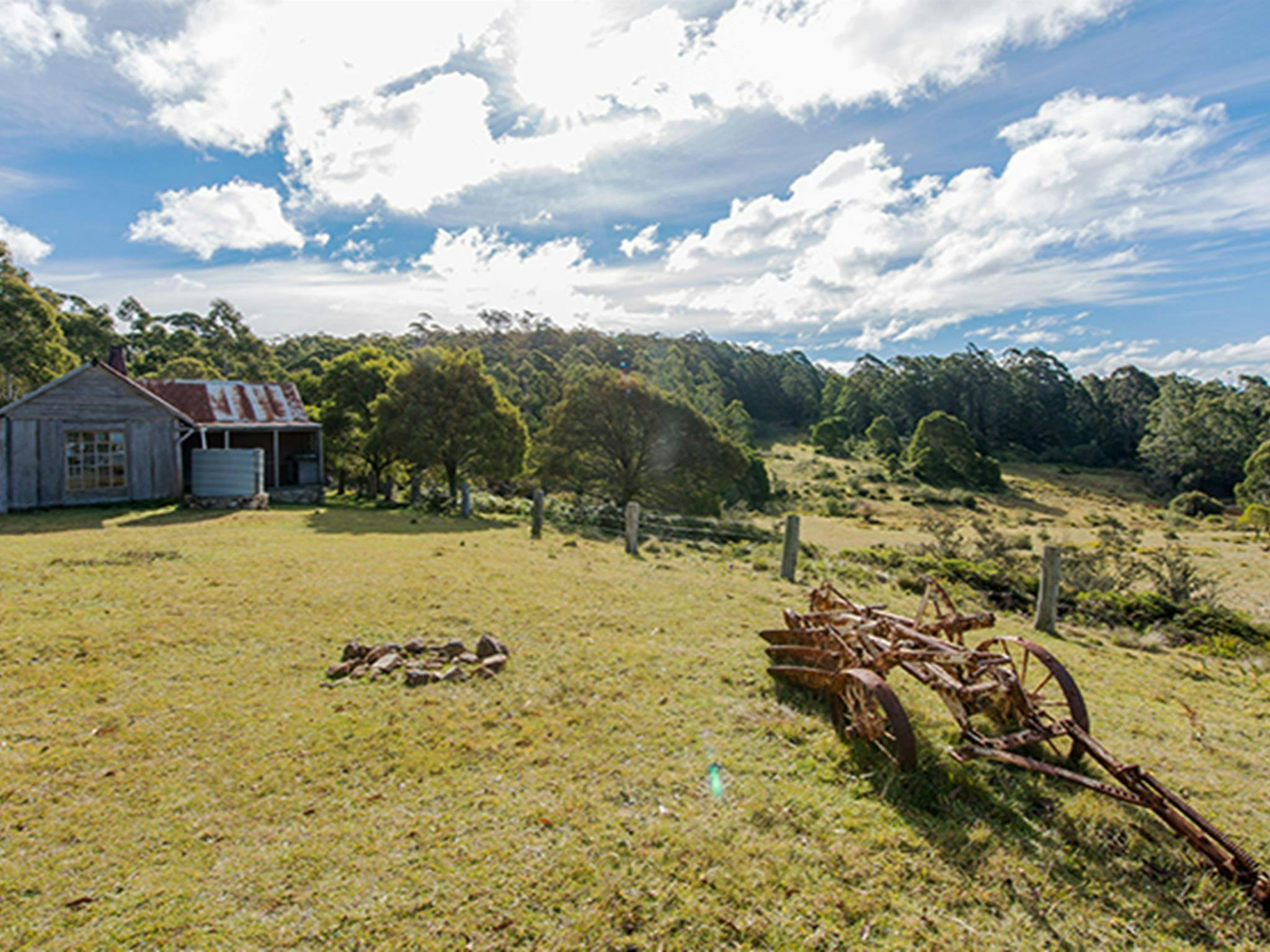 알렉산더 헛 캠프장