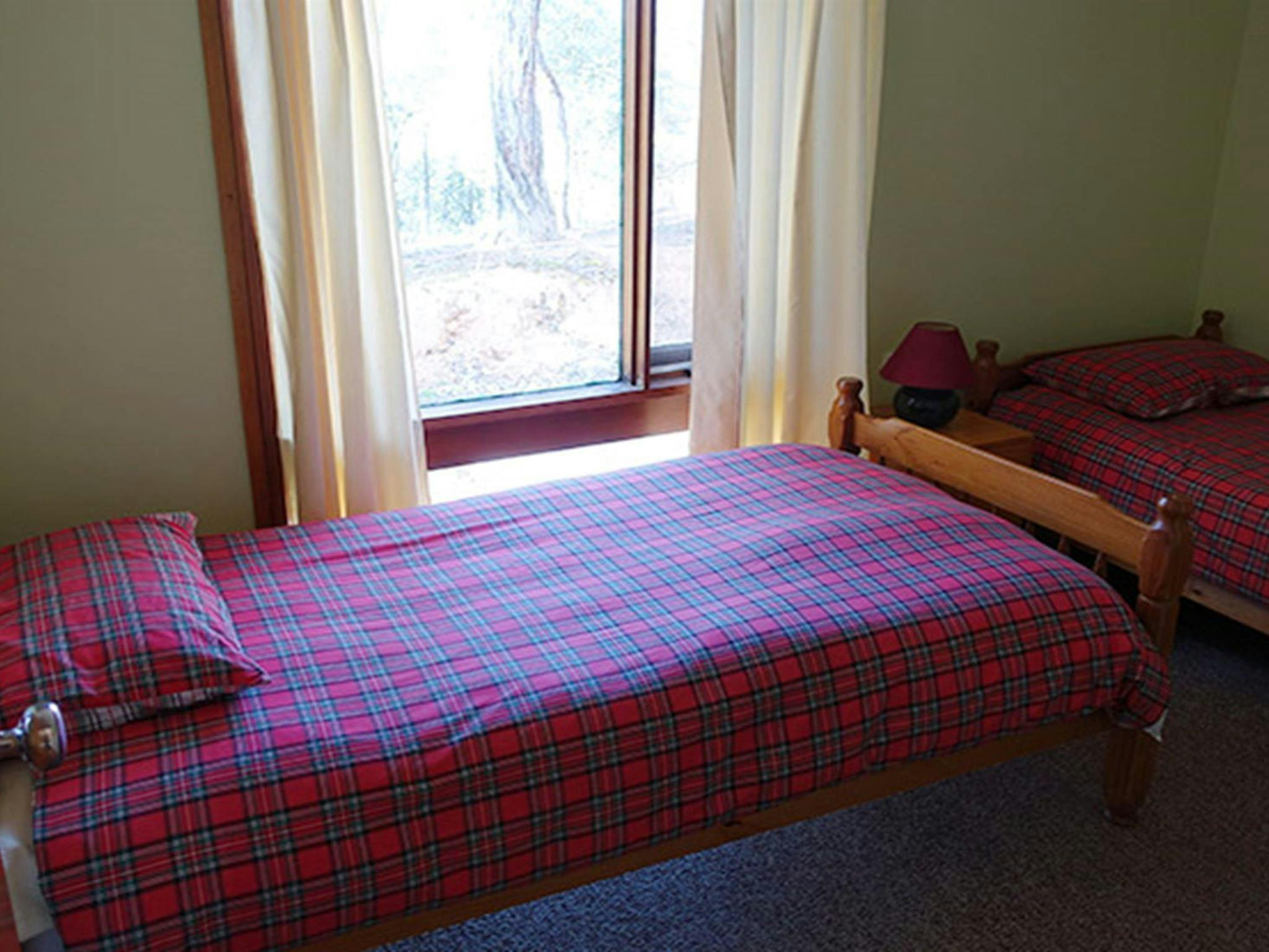 Twin bedroom at Arch Cottage, Abercrombie Karst Conservation Reserve. Photo: Stephen Babka/DPIE