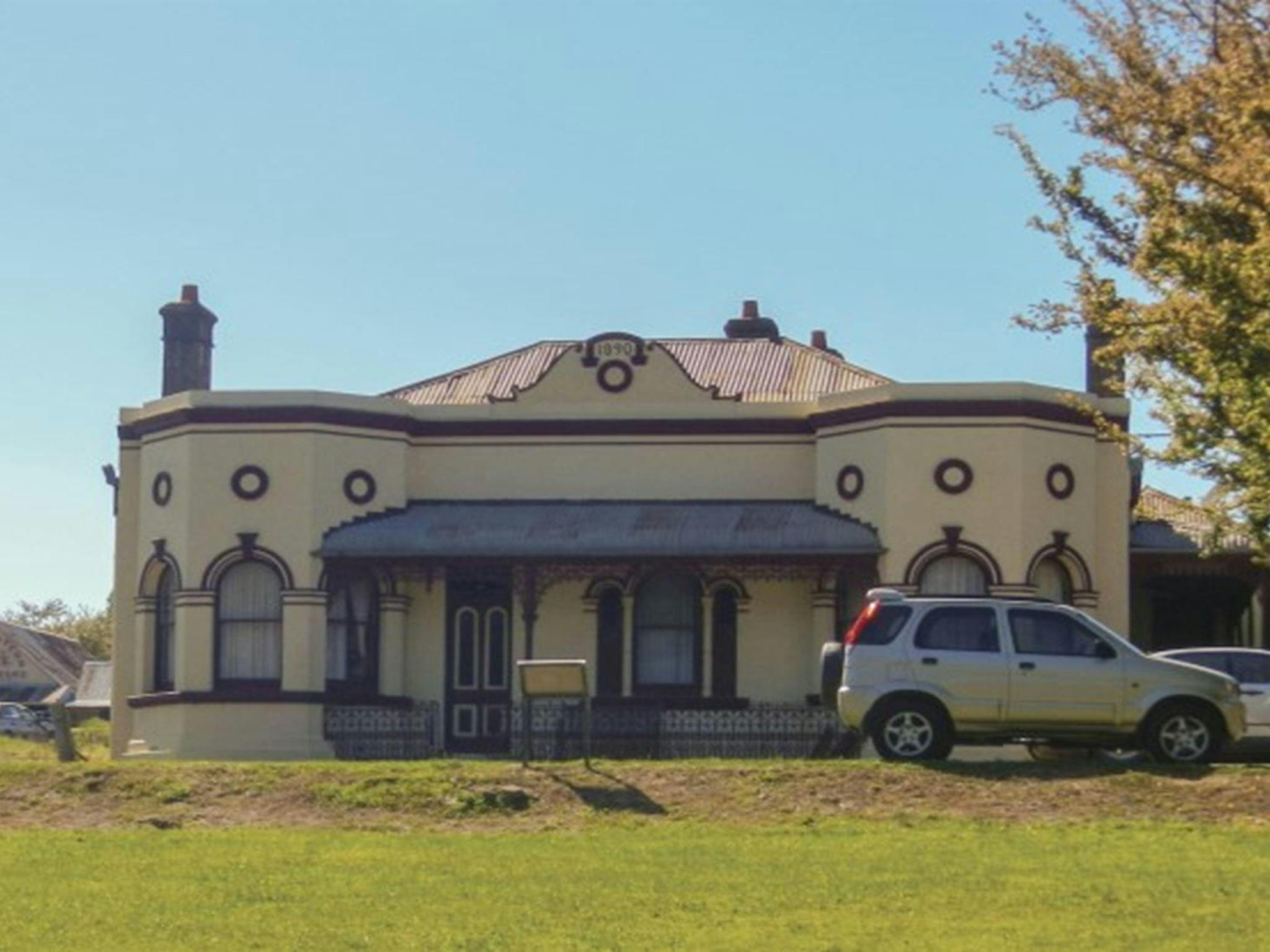 Hill End Historic Site의 Athol 외관. 사진: Debby McGerty &copy; OEH