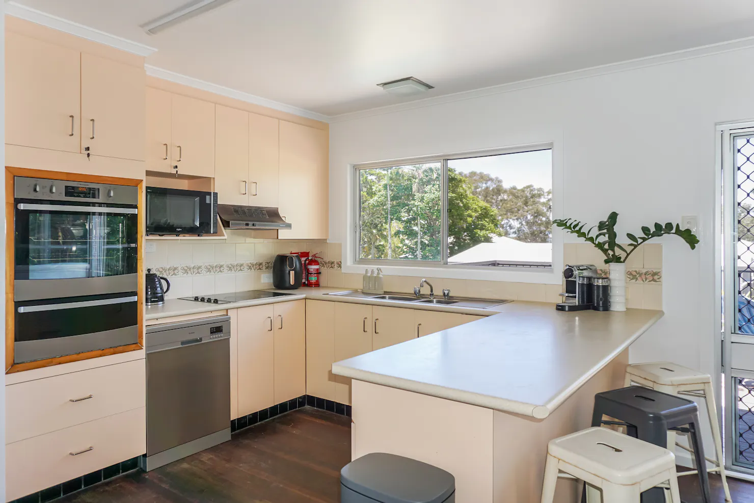 Kitchen with Dishwasher & Electric Cooking