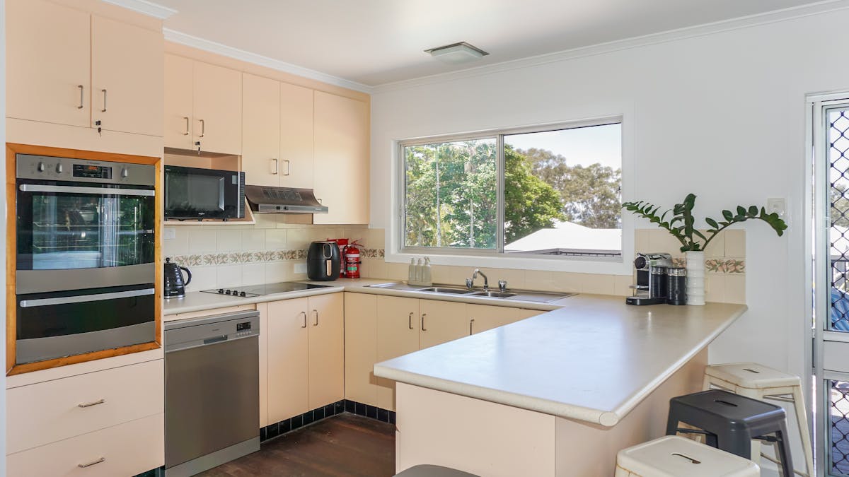 Kitchen with Dishwasher & Electric Cooking