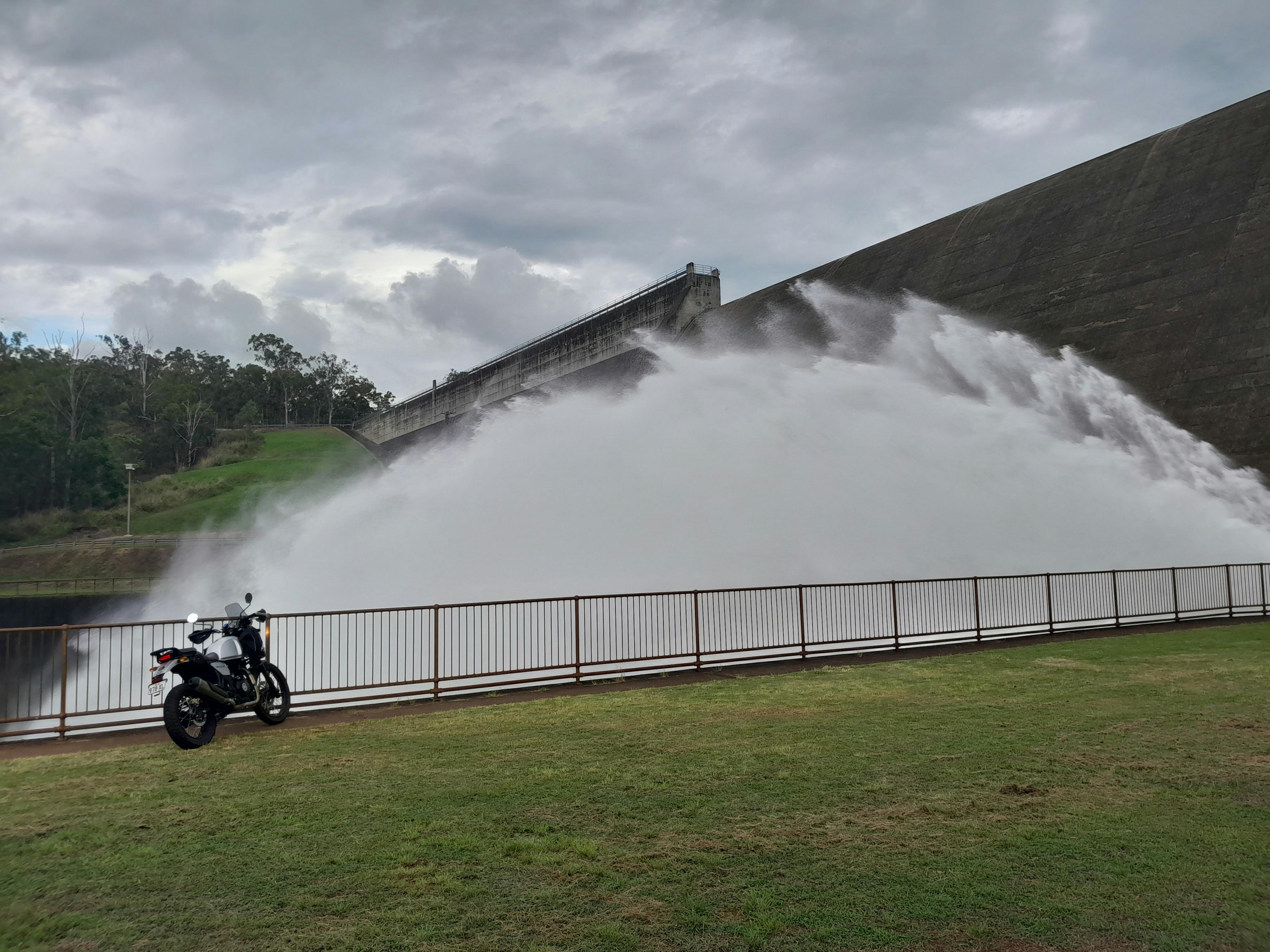 Lake Tinaroo Dam