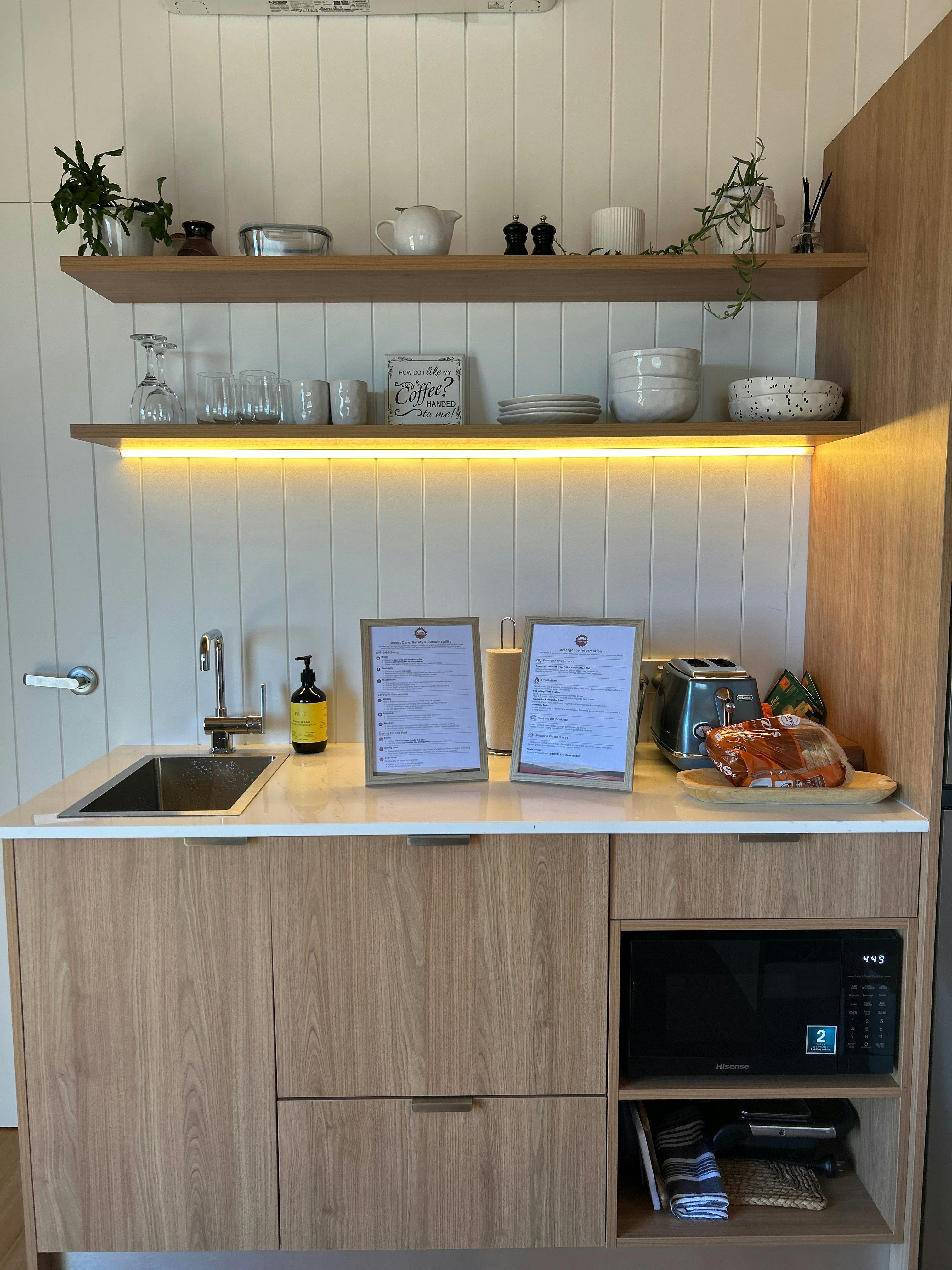 Compact but complete kitchenette