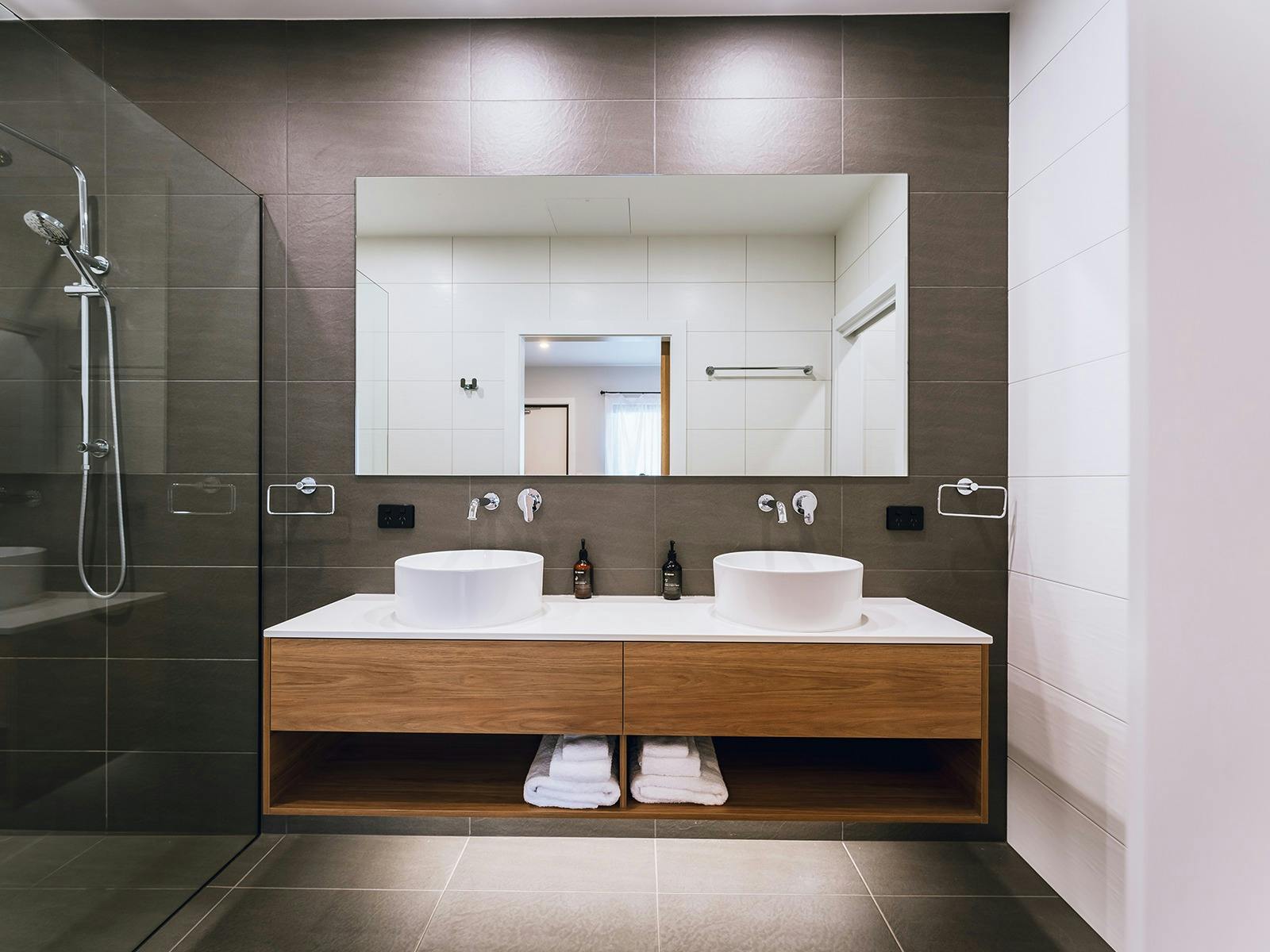 King Suite Bathroom
