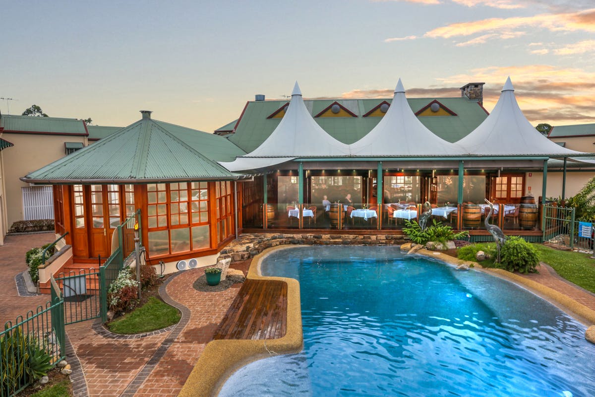 Tinaroo Lake Resort Pool