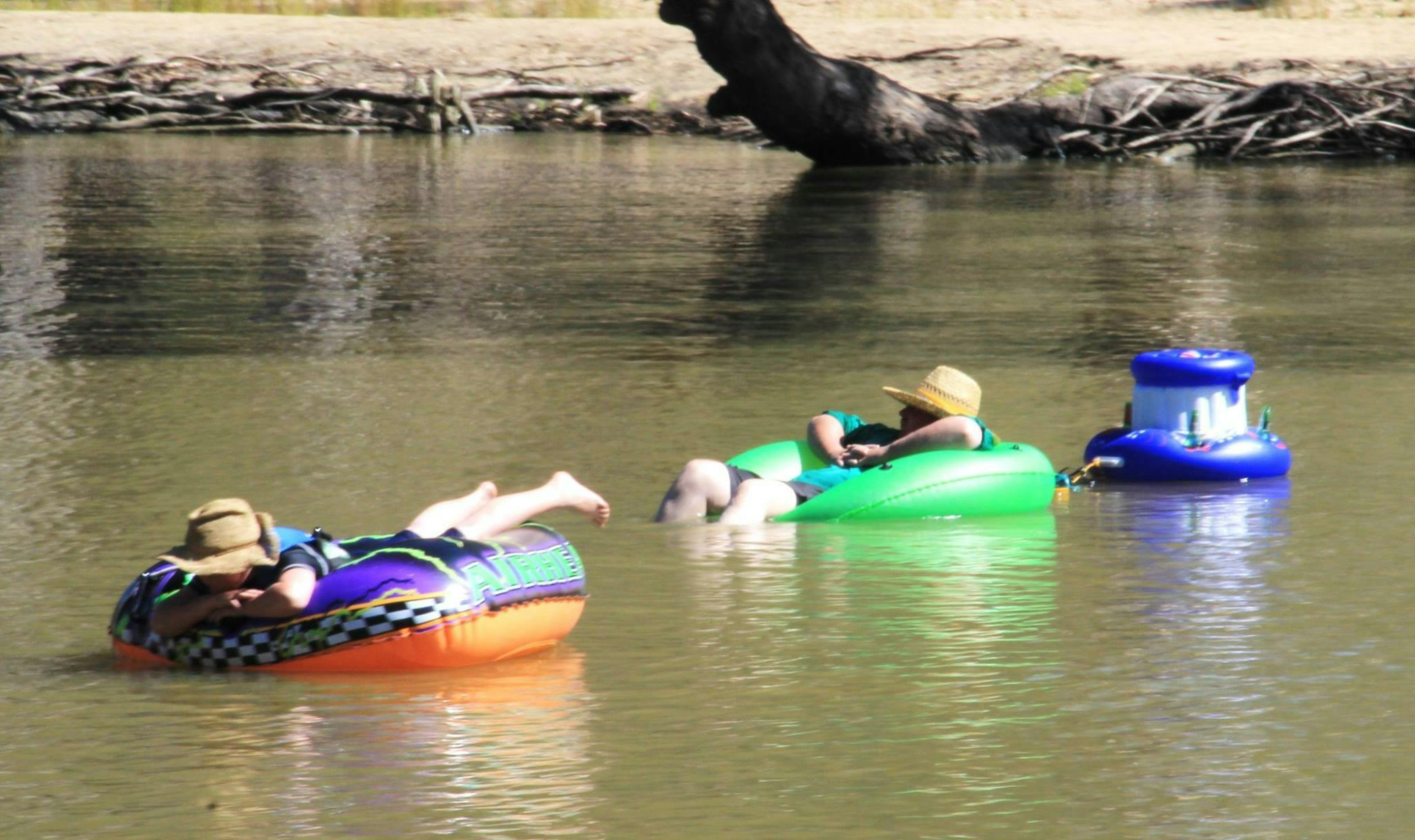 麥克萊恩海灘假日公園
