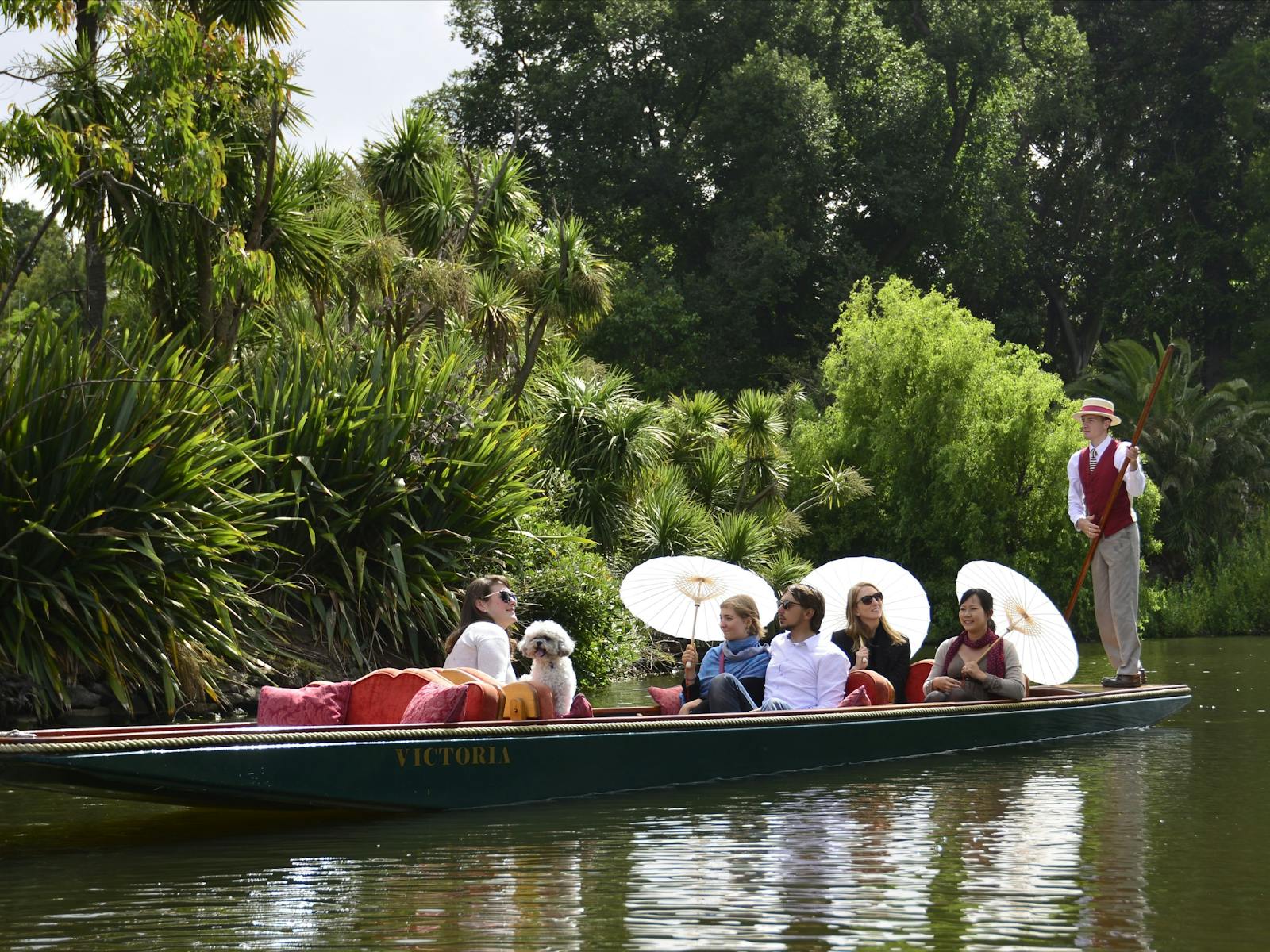 Cruise around the Ornamental Lake