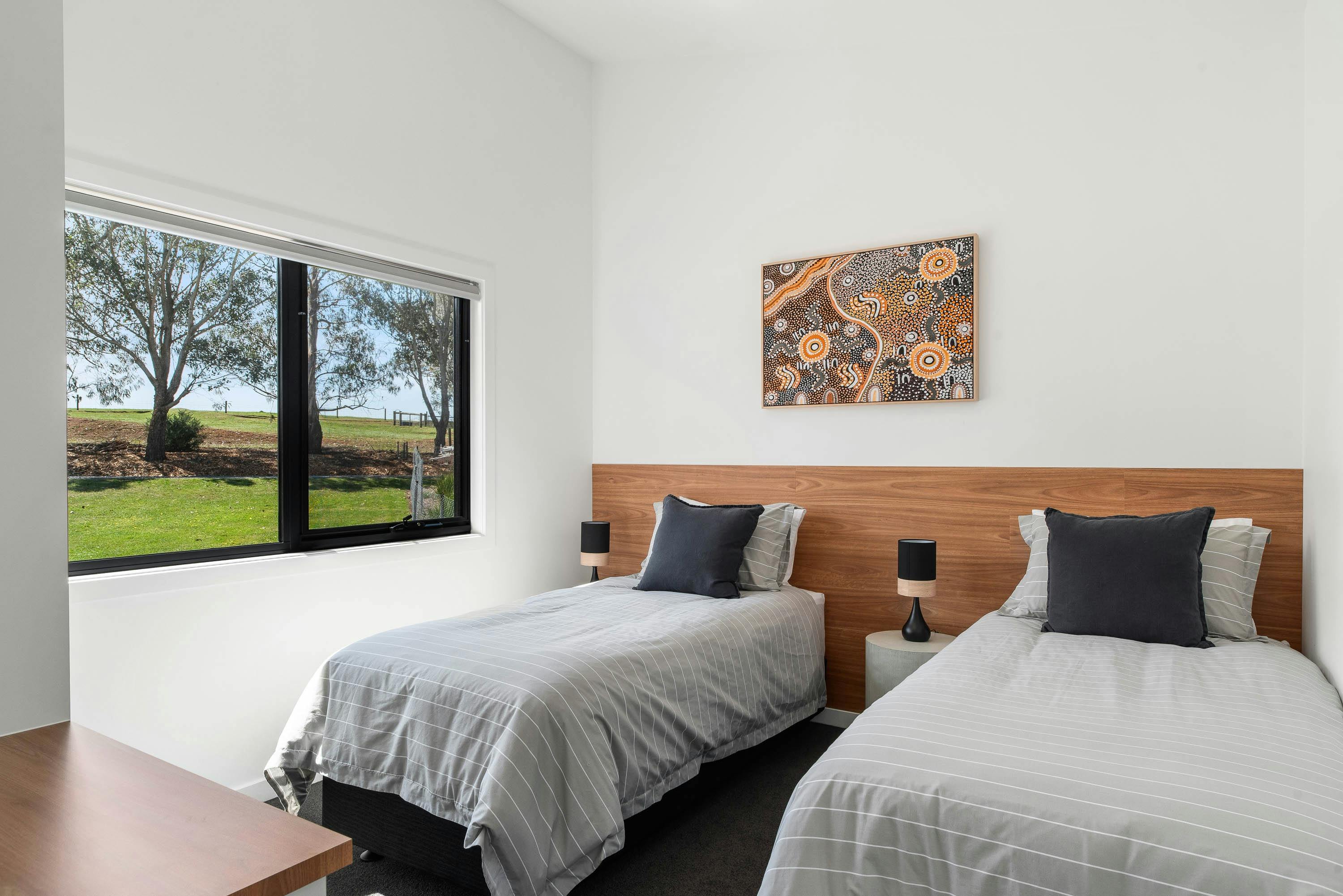 Twin bedroom., rural views.