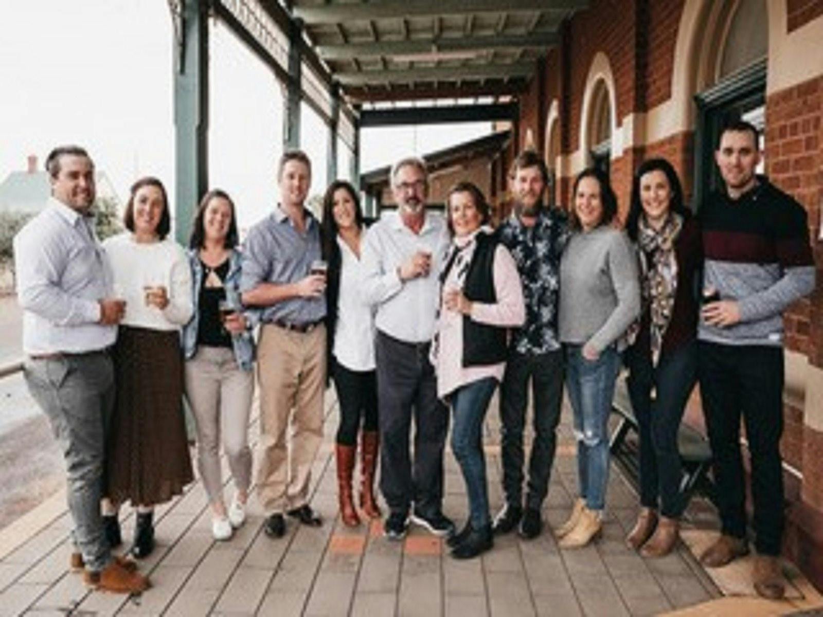 친구들을 만나다