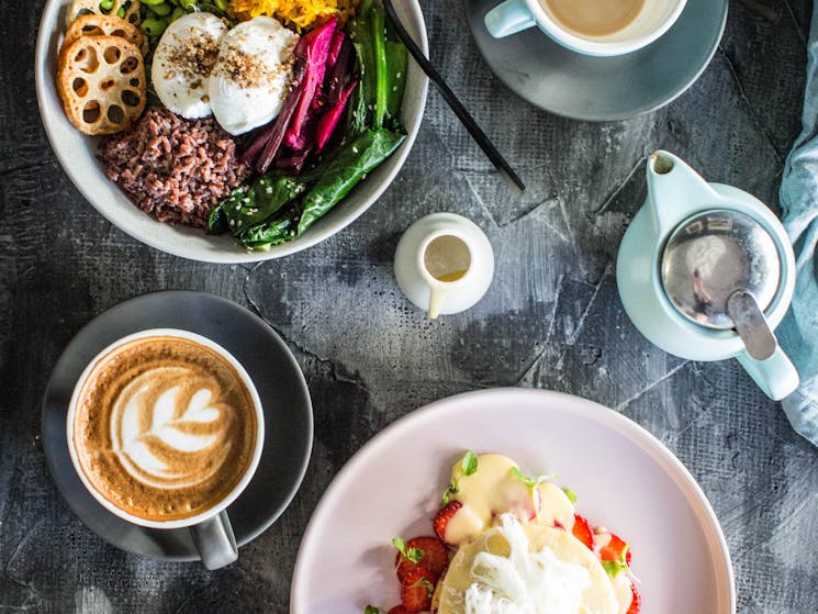 Lower East Cafe