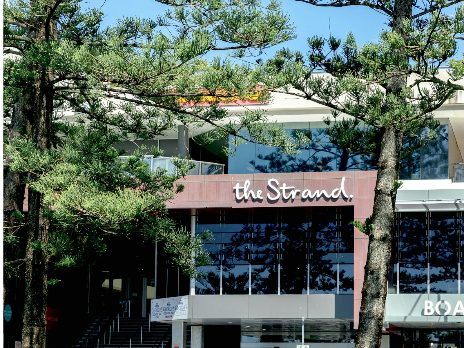 Shopping Centre by the beach Shopping Centre by the beach