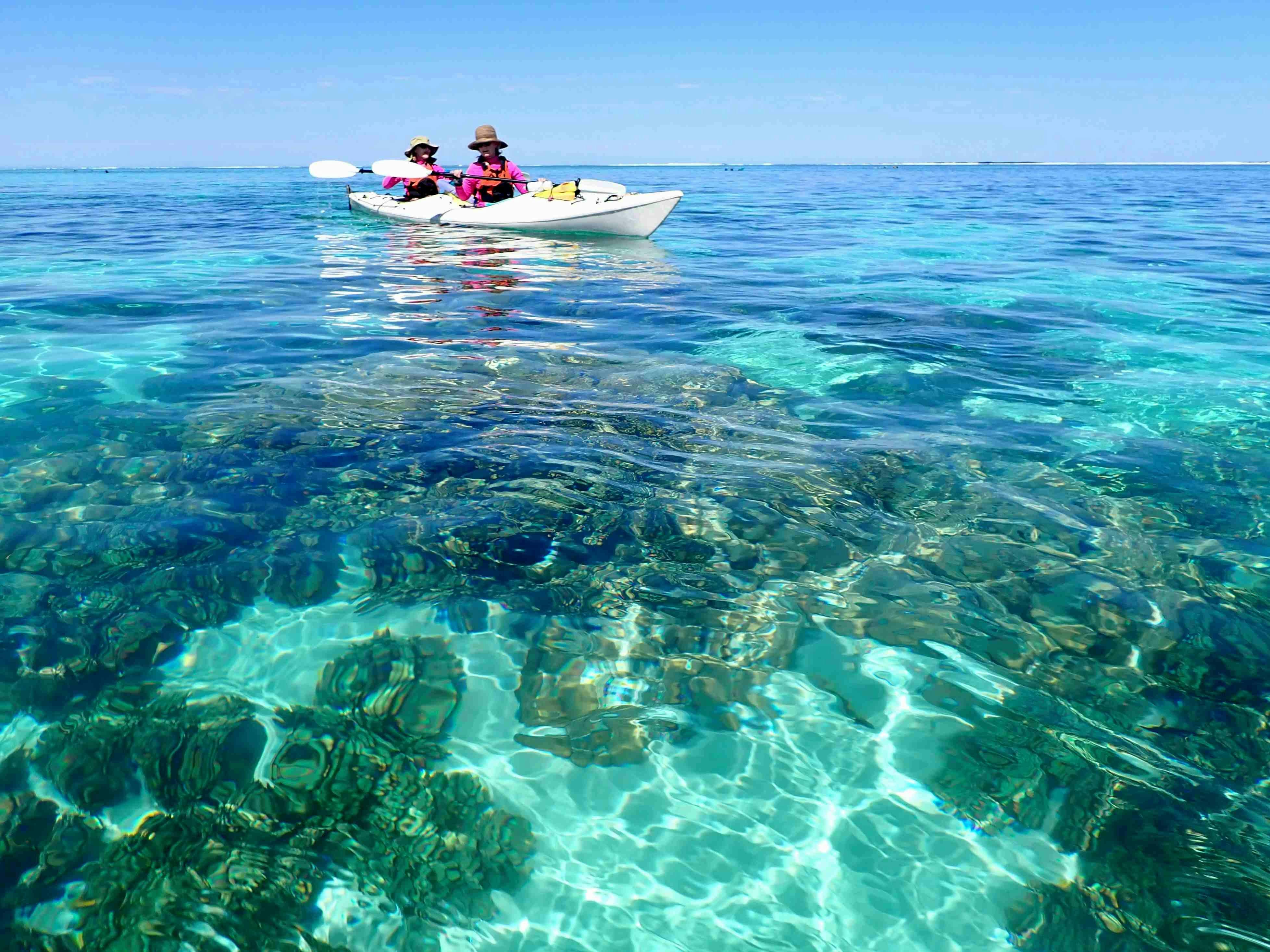 Kayaking in Ningaloo Lagoon